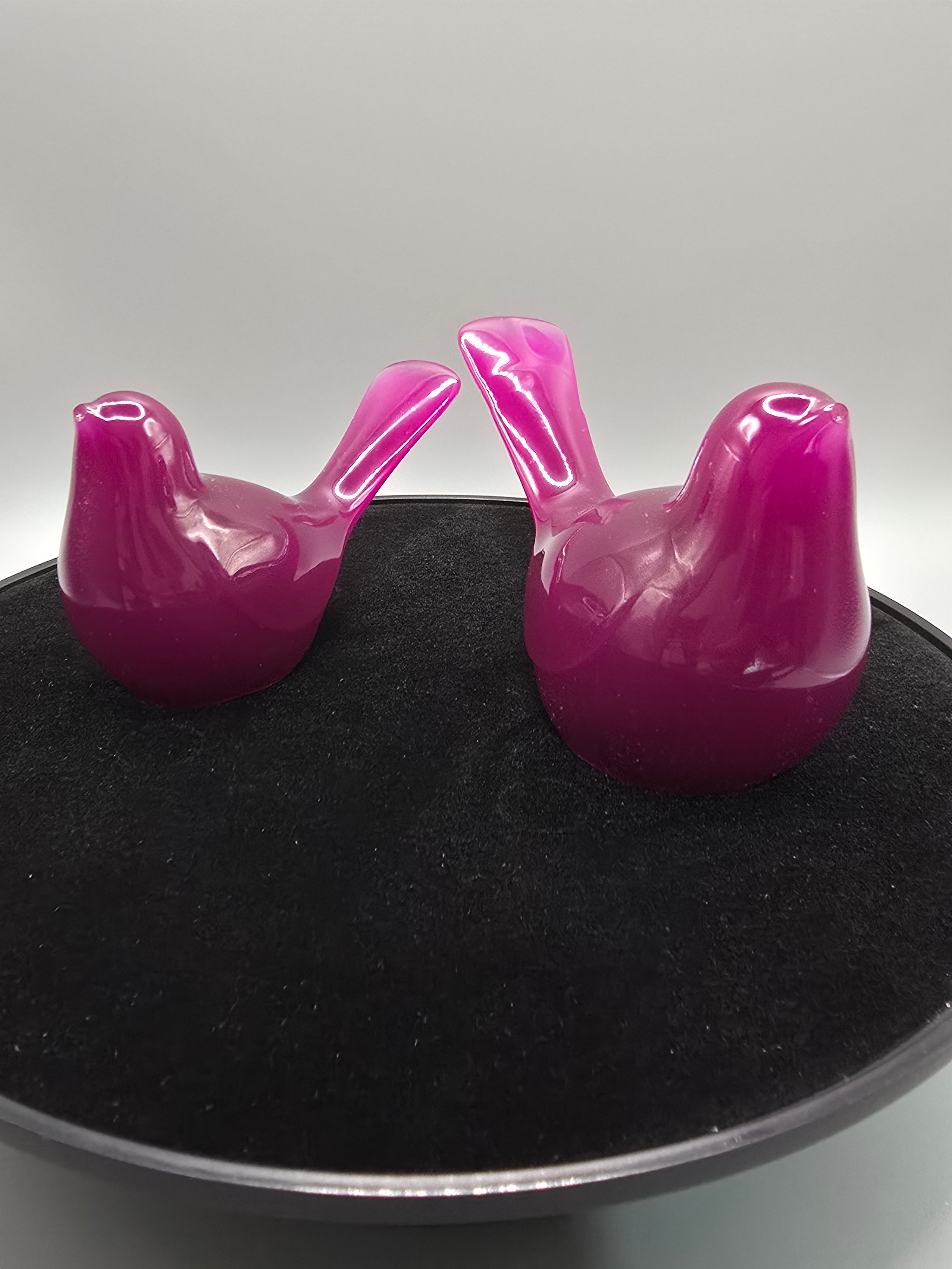 Resin birds (set of 2) Plum