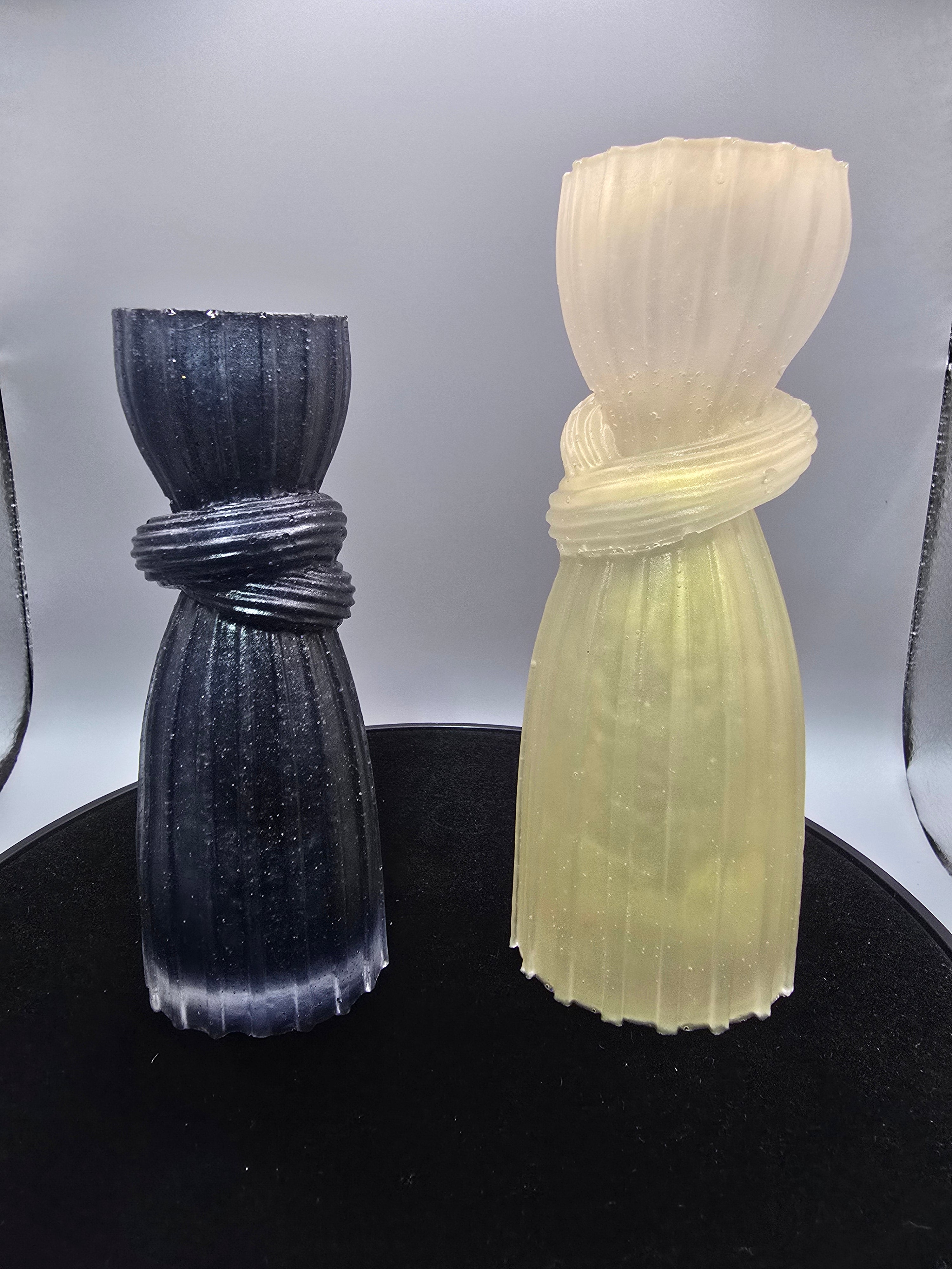 Knotted Accent Figurines Black