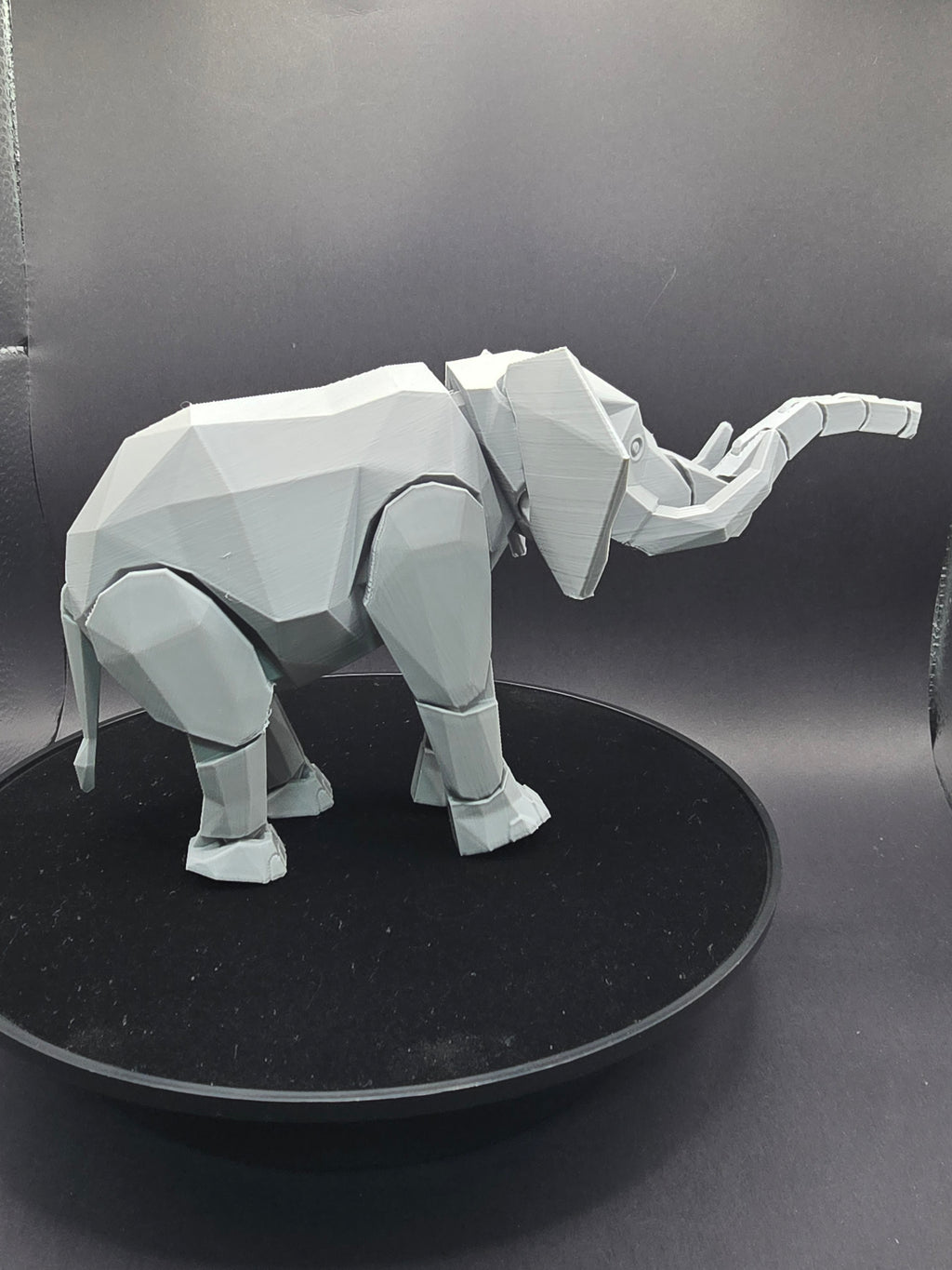 Elephant (articulating)