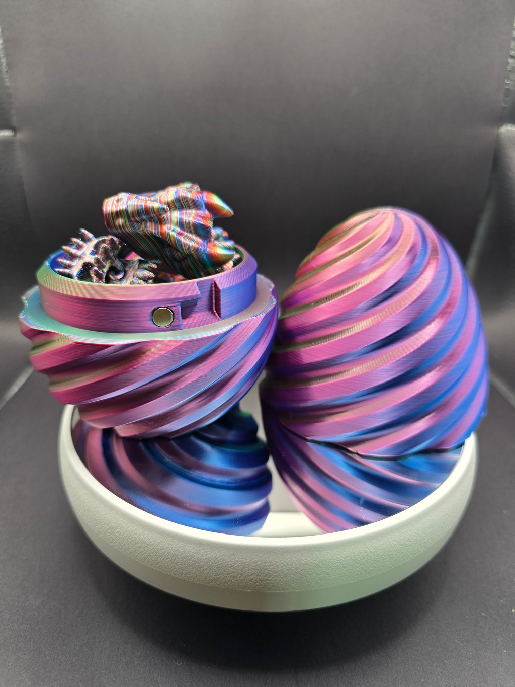 Dragon Eggs with Magnetic Closure