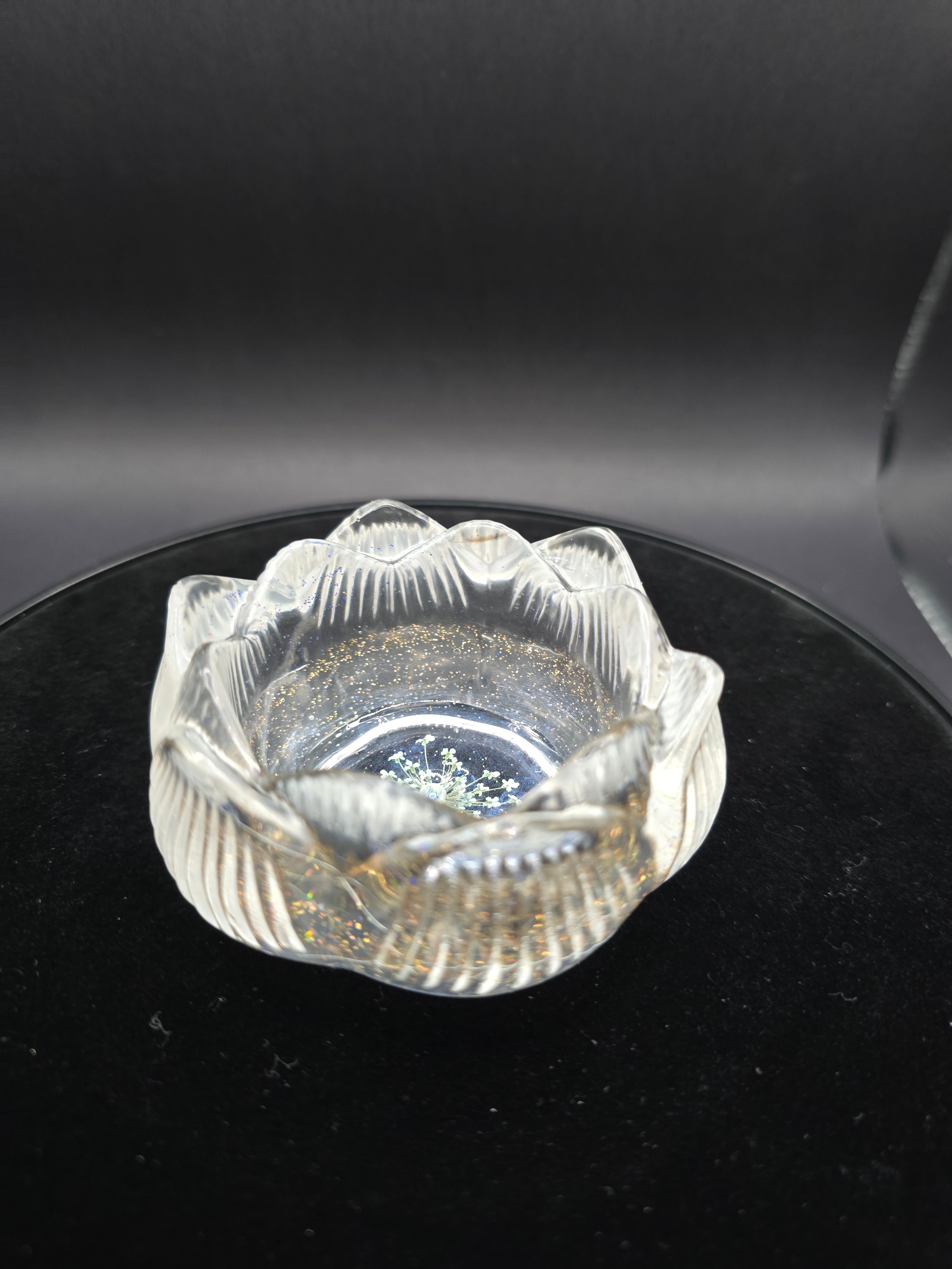 Resin Flower Motive Blue