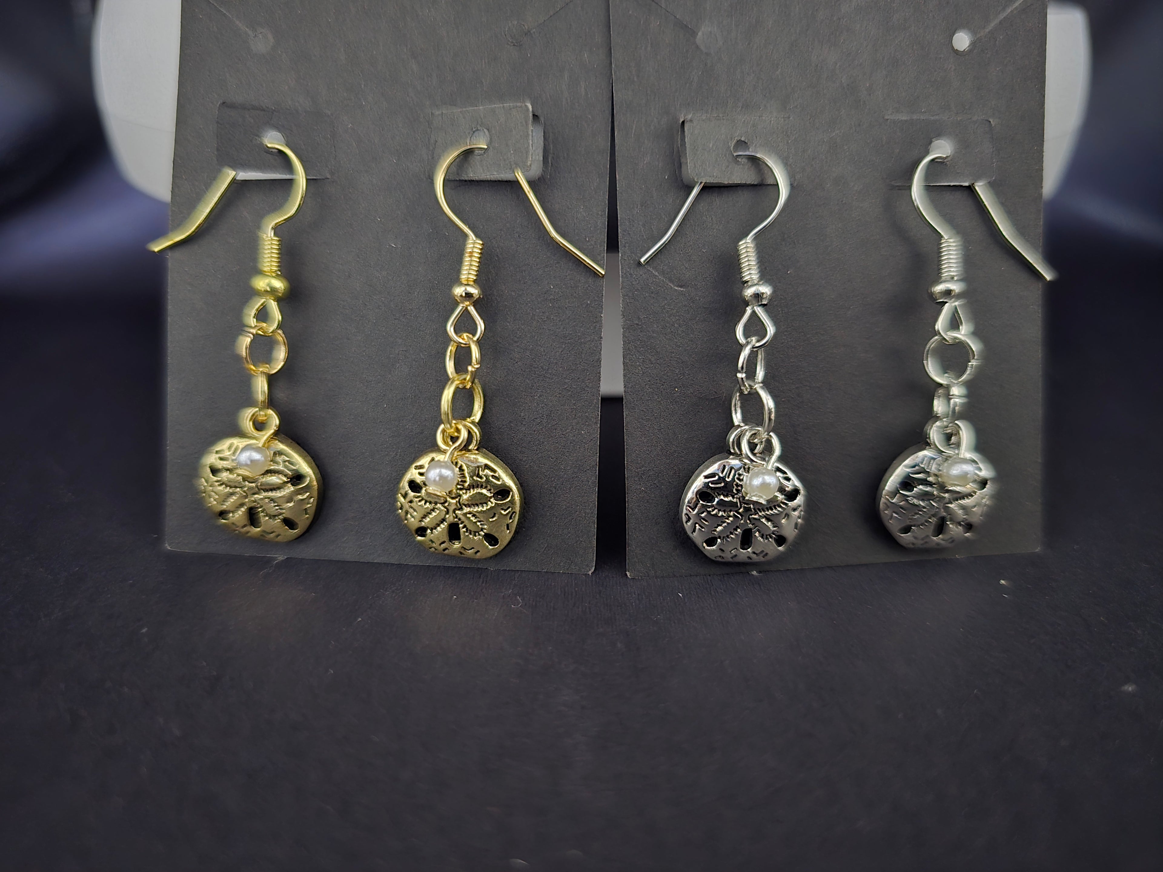 Small Sand Dollar Earrings in Gold