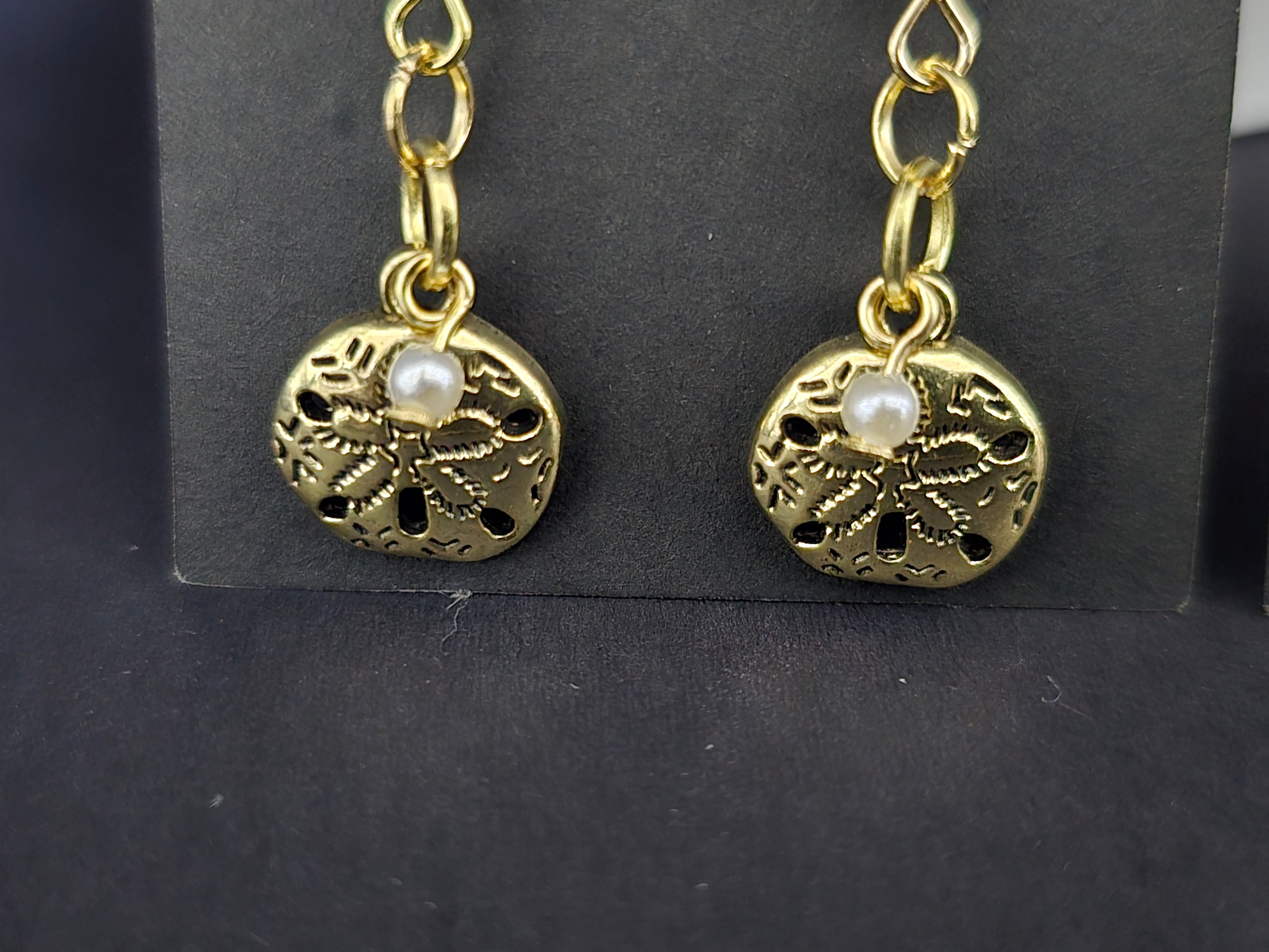 Small Sand Dollar Earrings in Gold