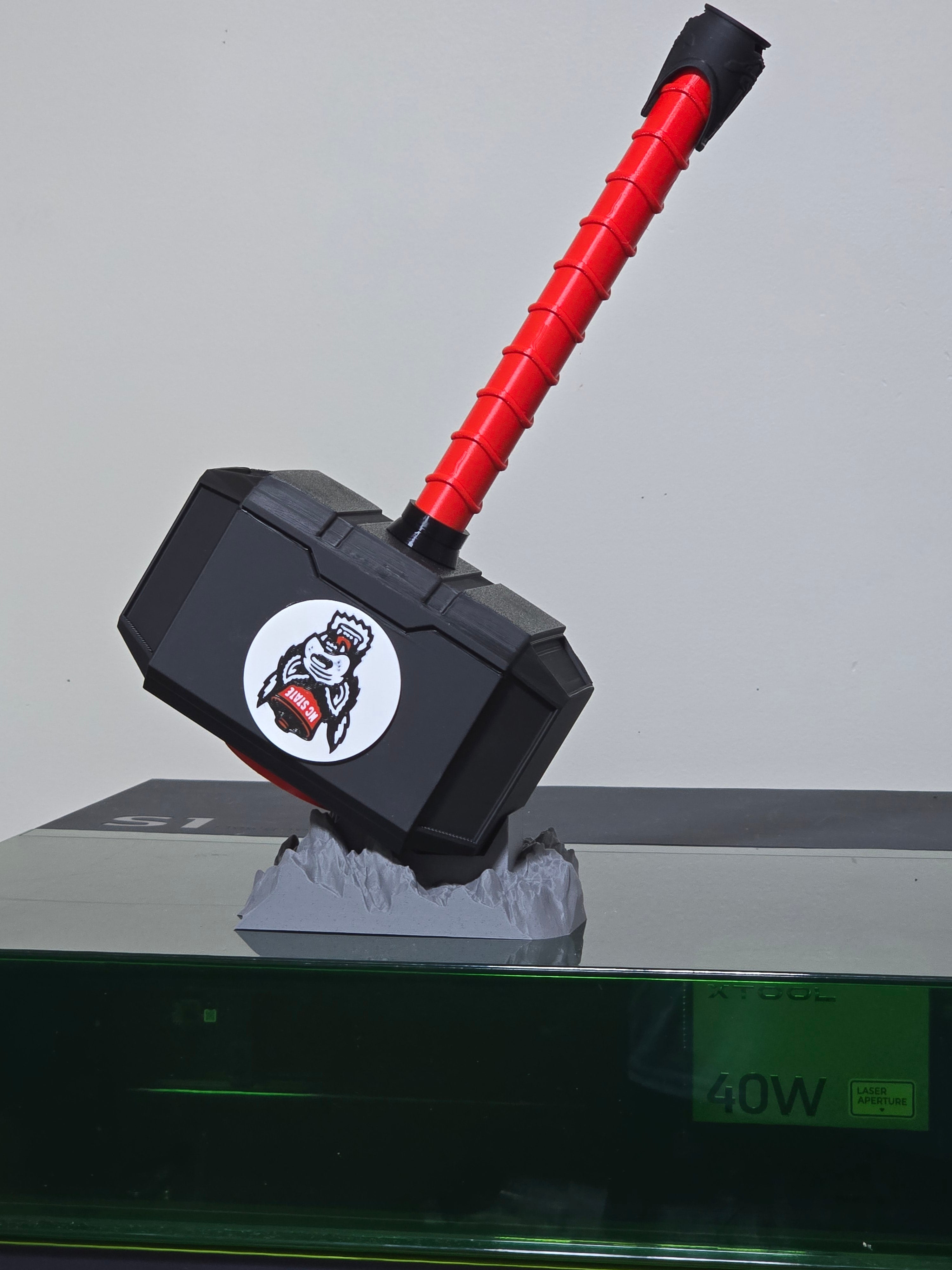 North Carolina State Wolfpack Hammer with Stand