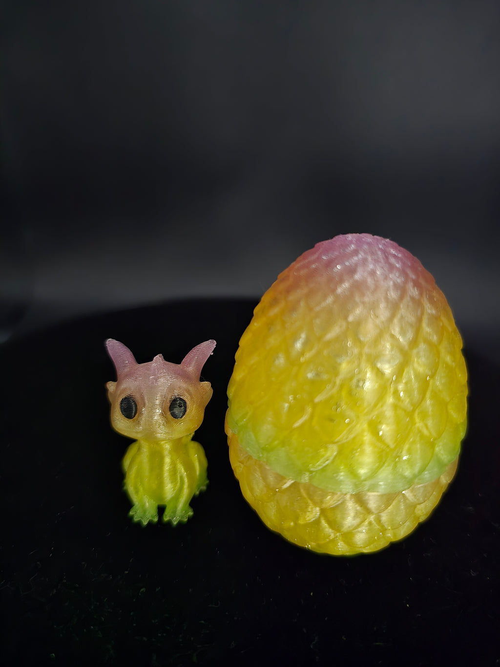 3D Colorful Dragon inside of Egg (1.5 inch dragon-2.5 inch Egg)