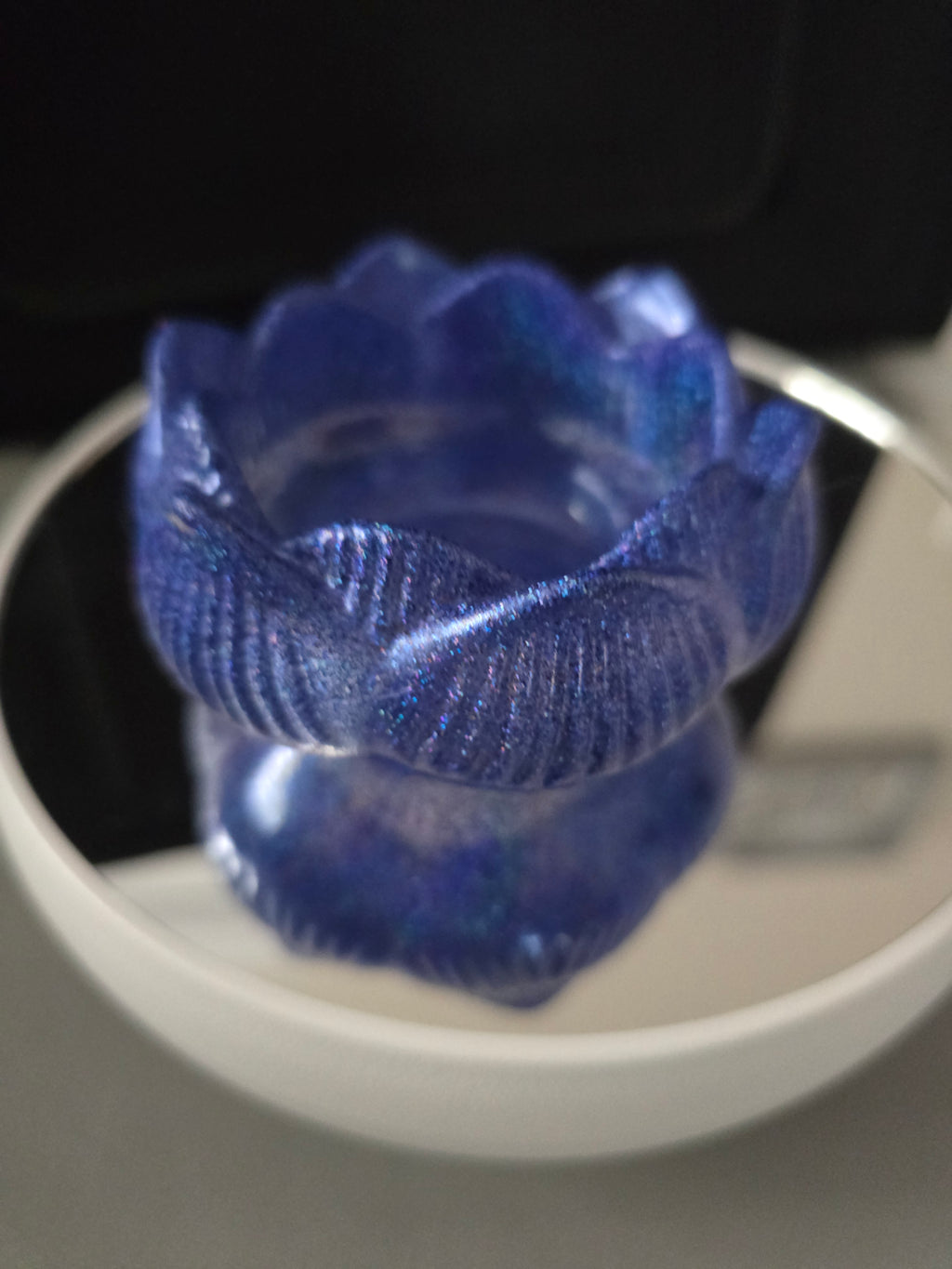 Resin Flower Motive Blue