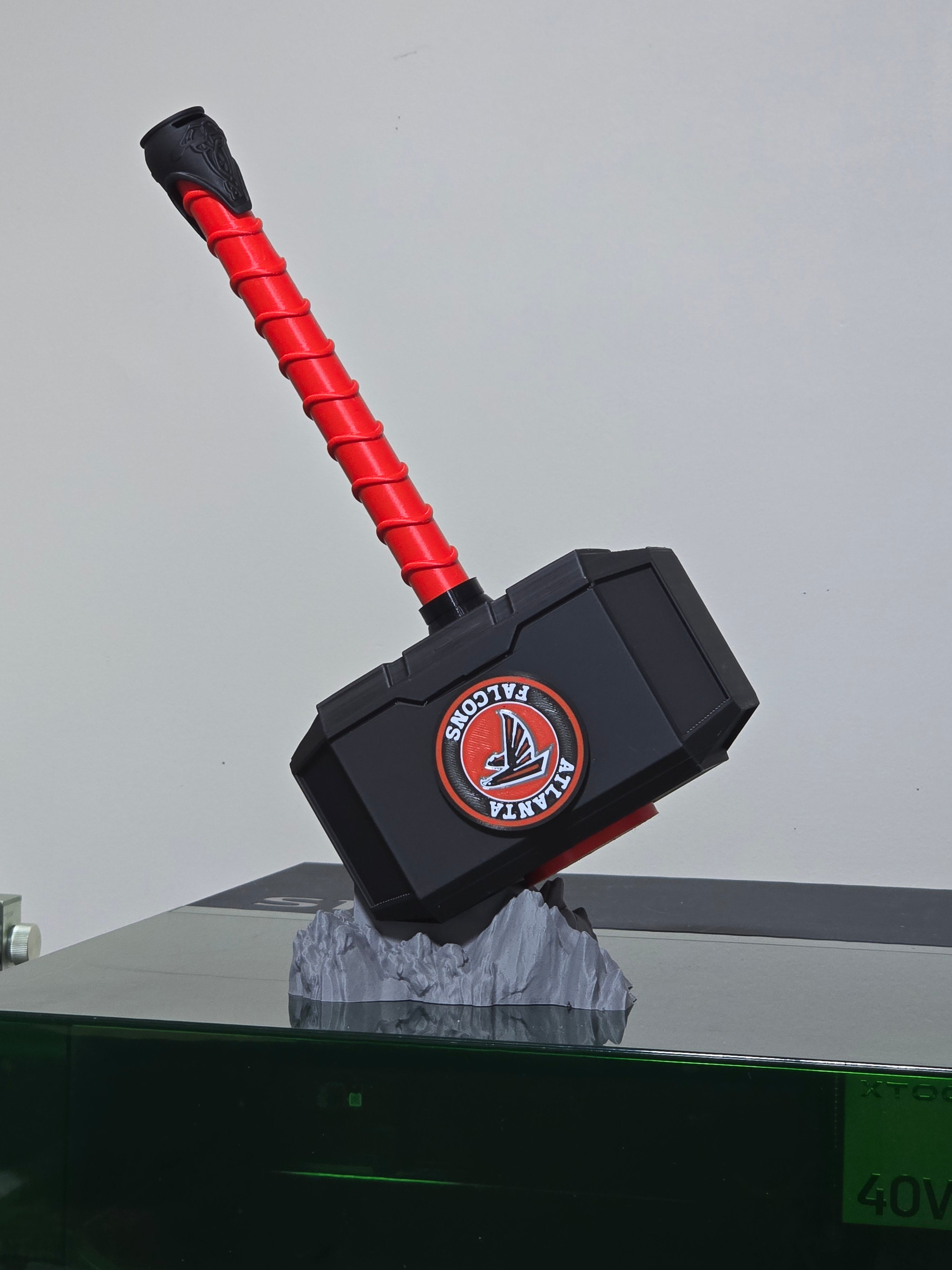 Atlanta Falcons Hammer with Stand